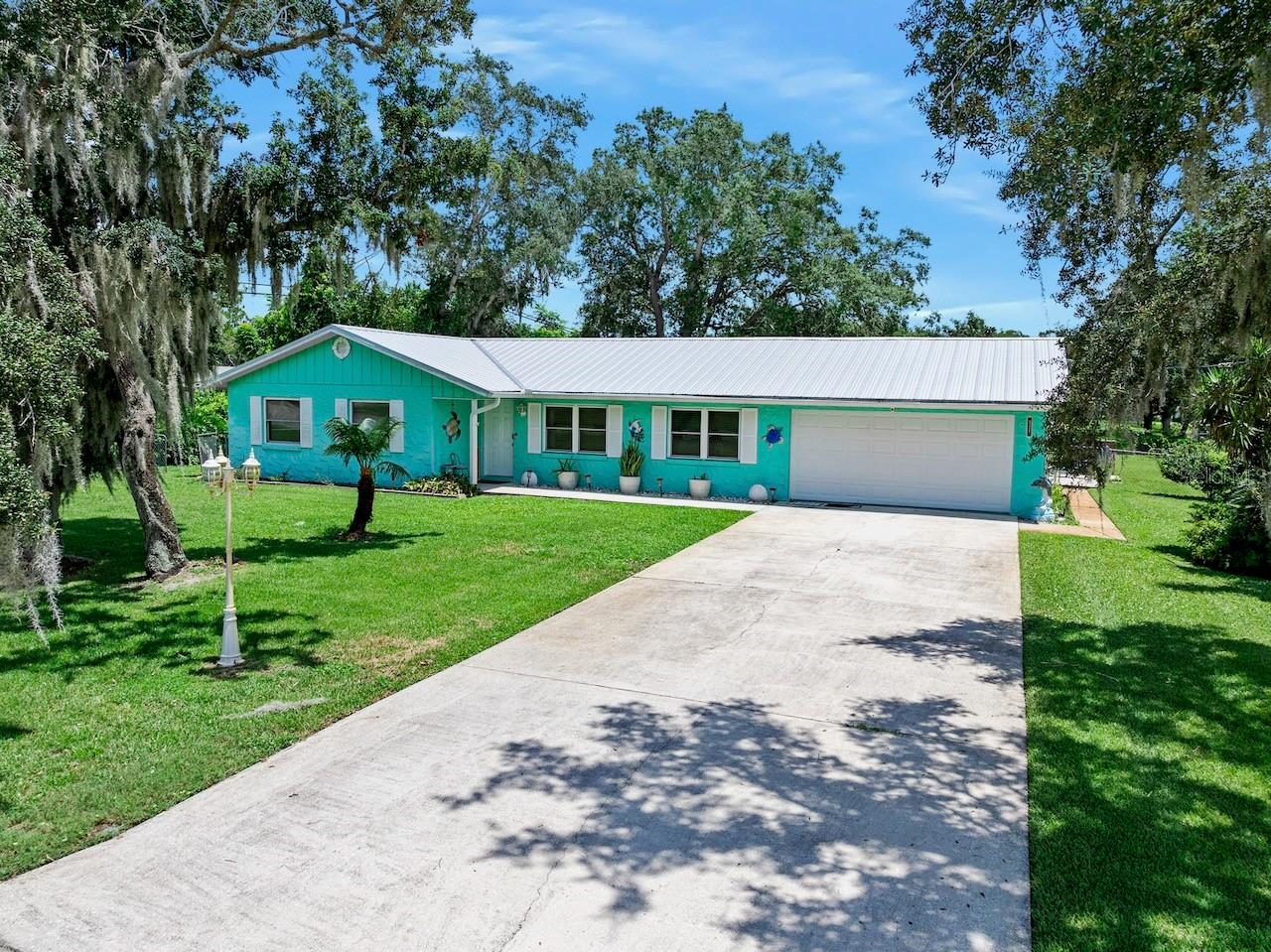311 Acacia Drive — photo
