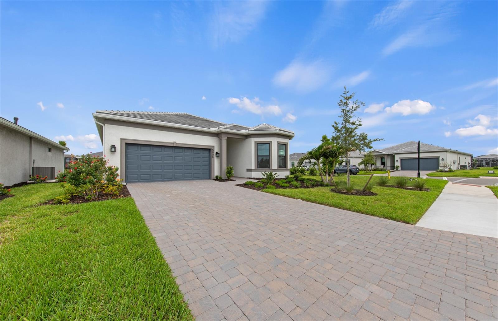 5006 Golden Shore Court — photo