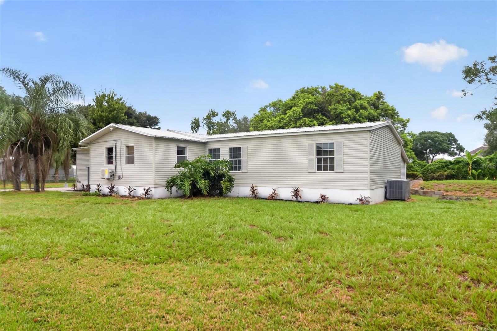 10213 Union Park Drive — photo