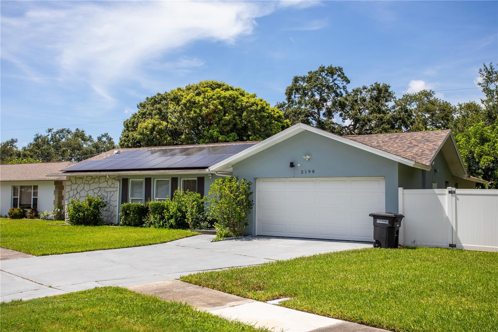 2198 Oak Grove Drive — photo