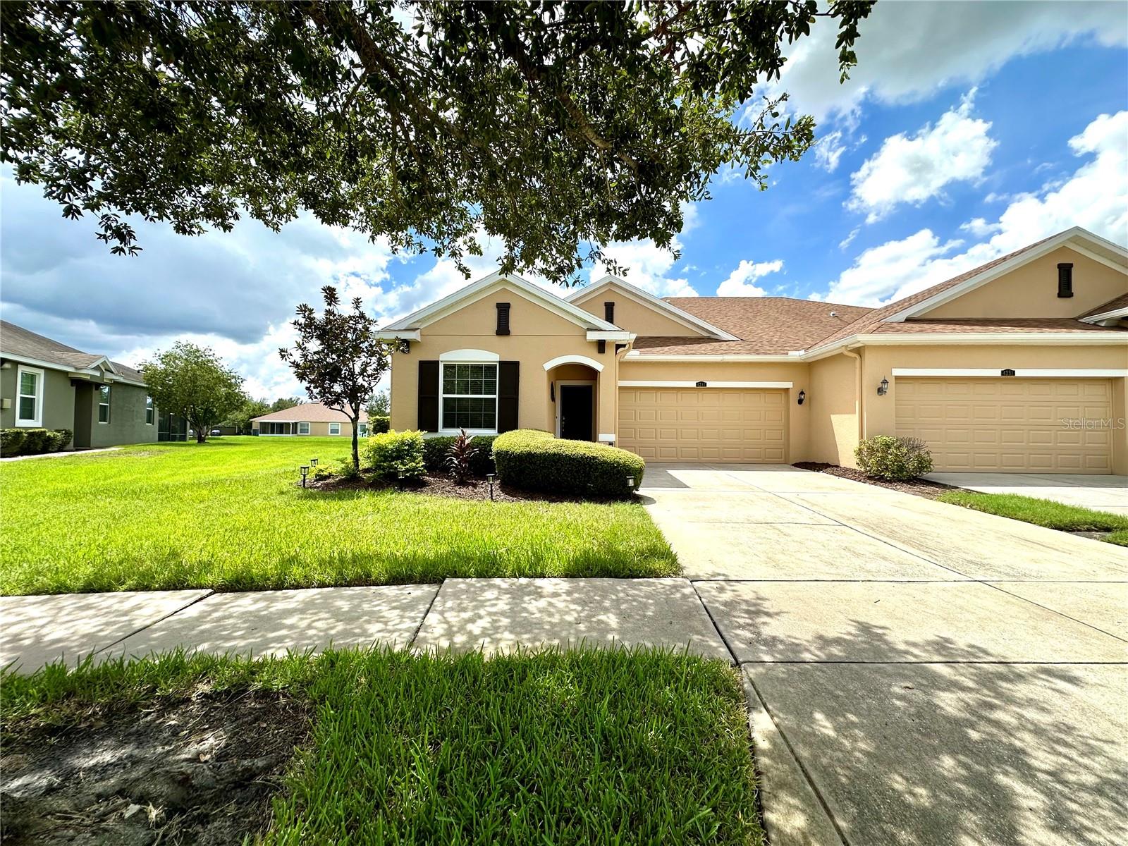 4247 Angelica Loop — photo