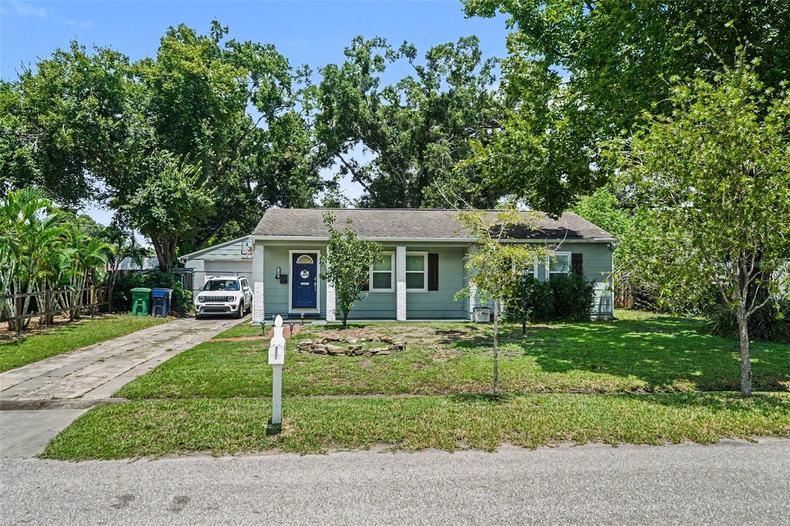 1509 W Barr Drive — photo
