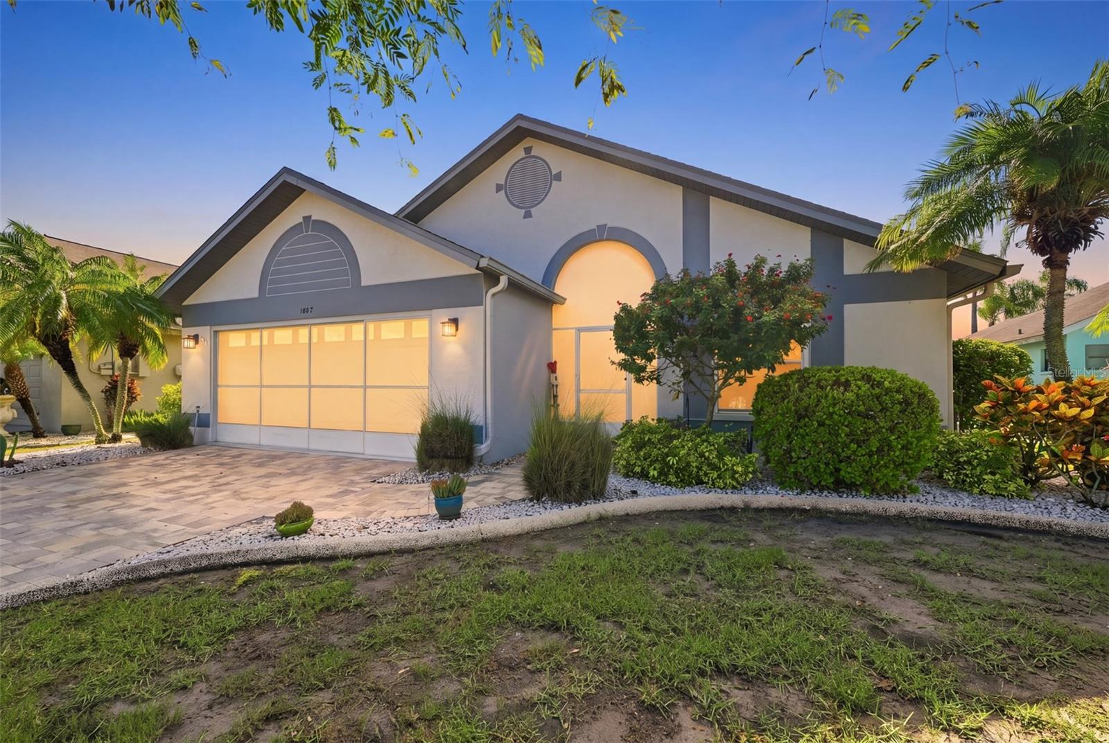 1807 E Del Webb Boulevard — photo