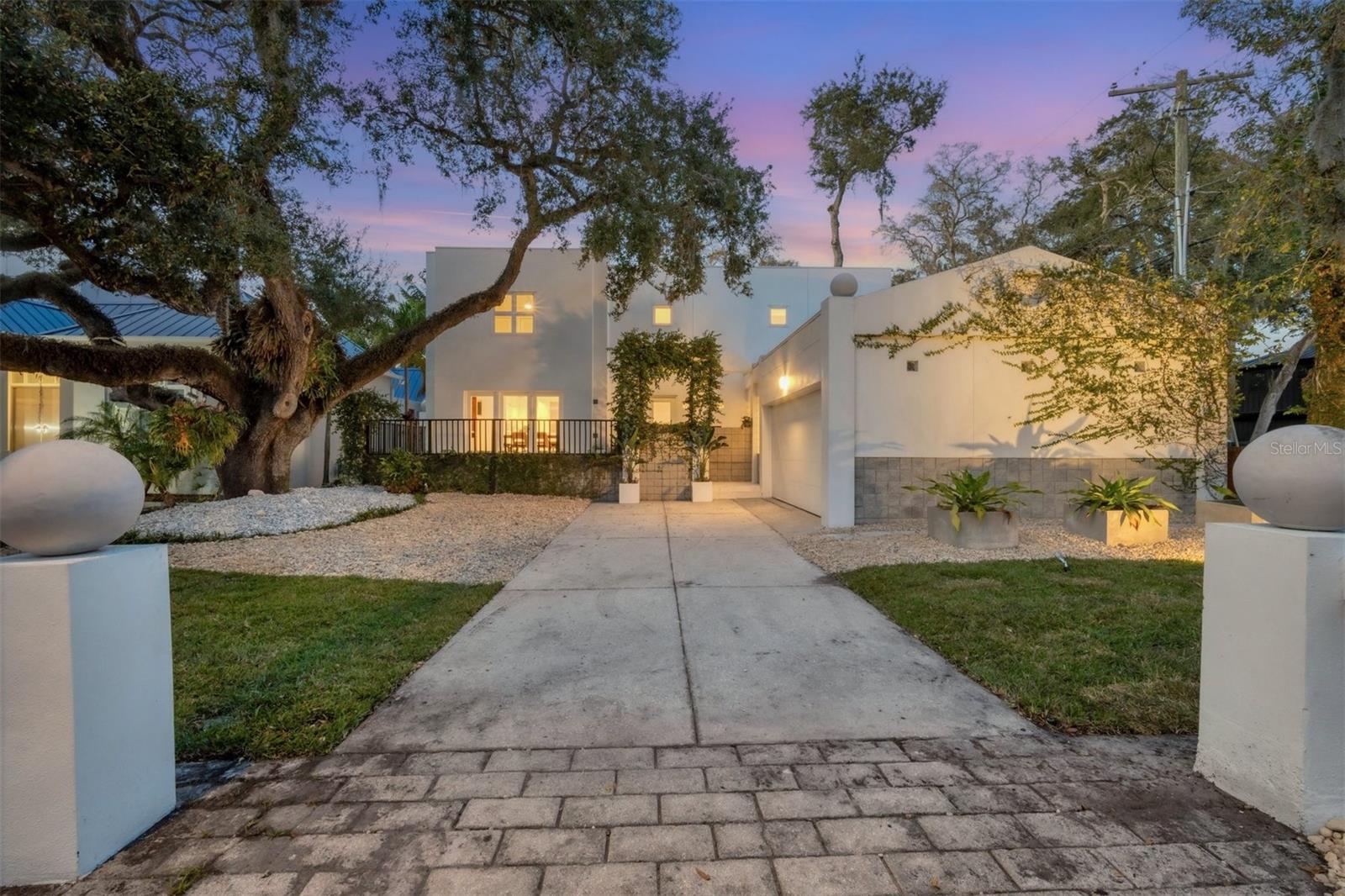2701 Chambray Lane — photo