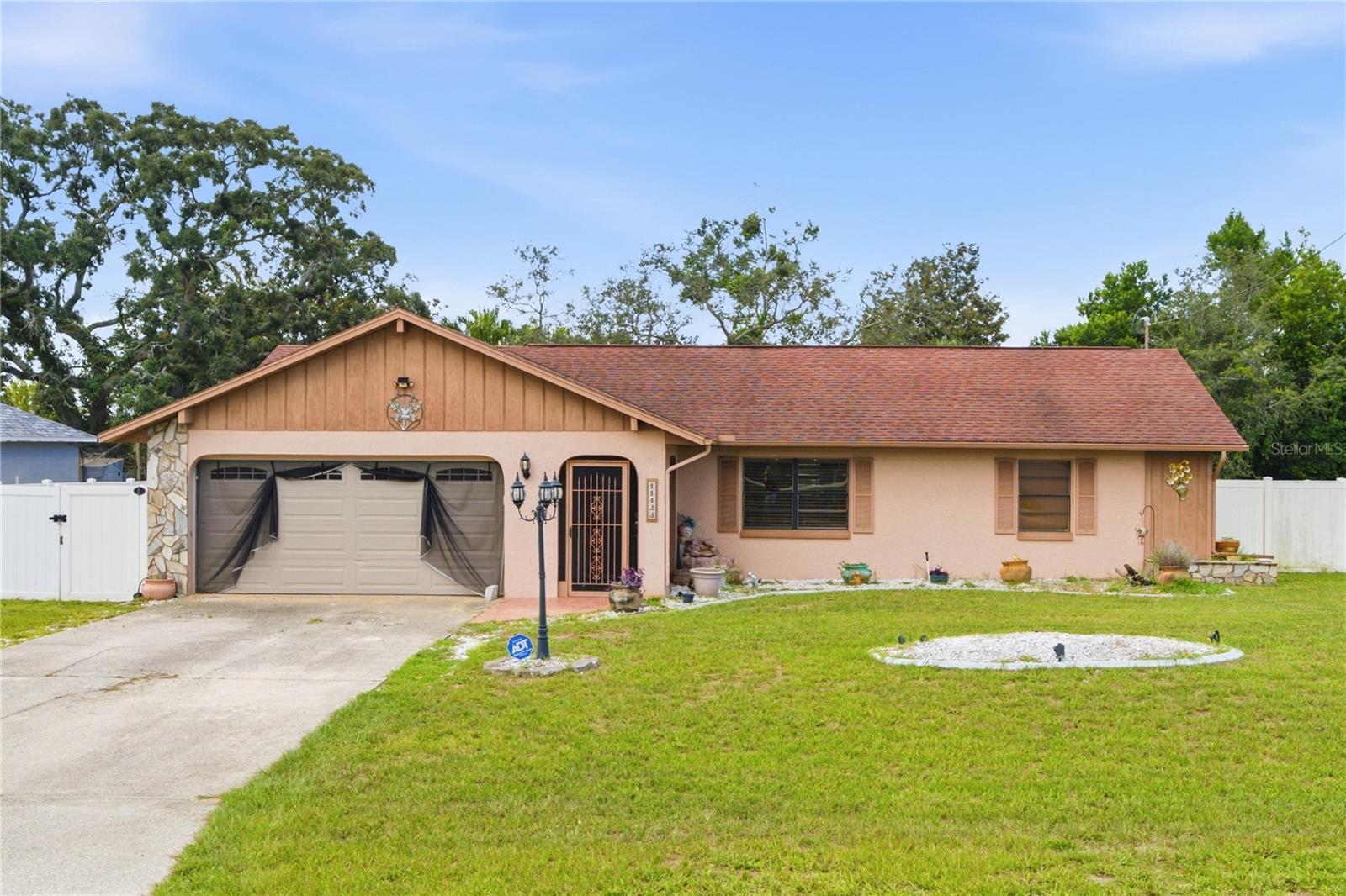 11423 Linden Drive — photo
