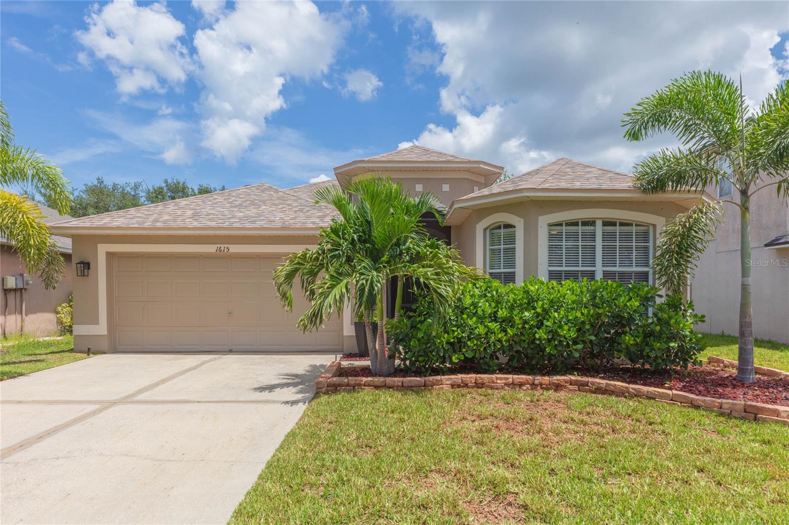 1615 Bonita Bluff Court — photo