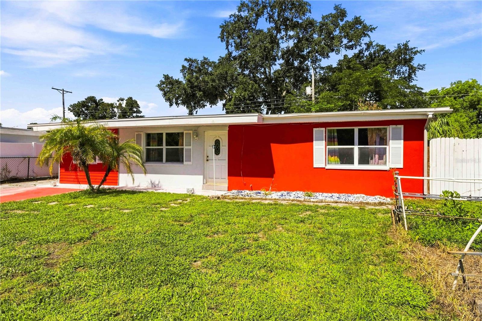 1311 Windsor Way — photo