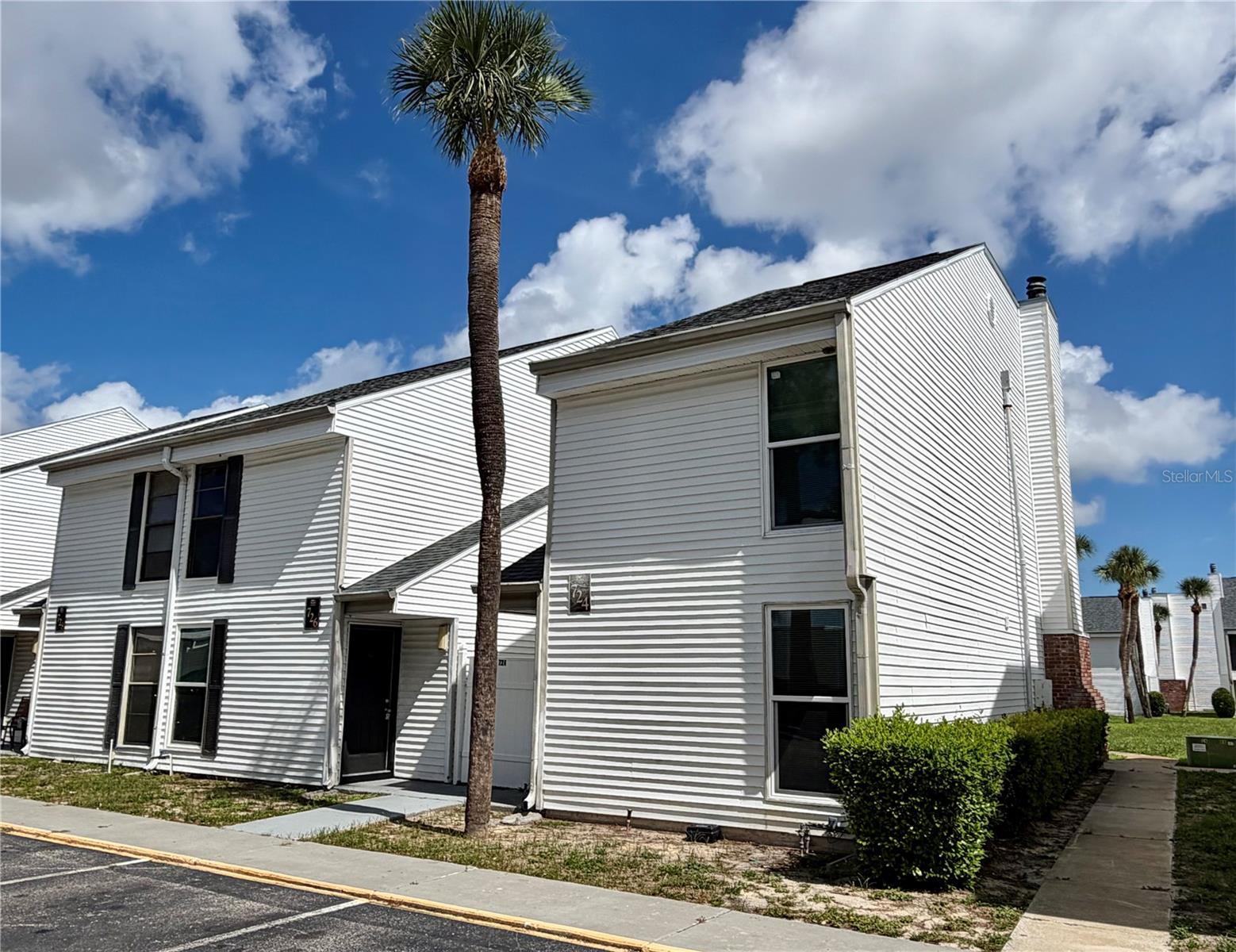 724 Haven Place 724 — photo