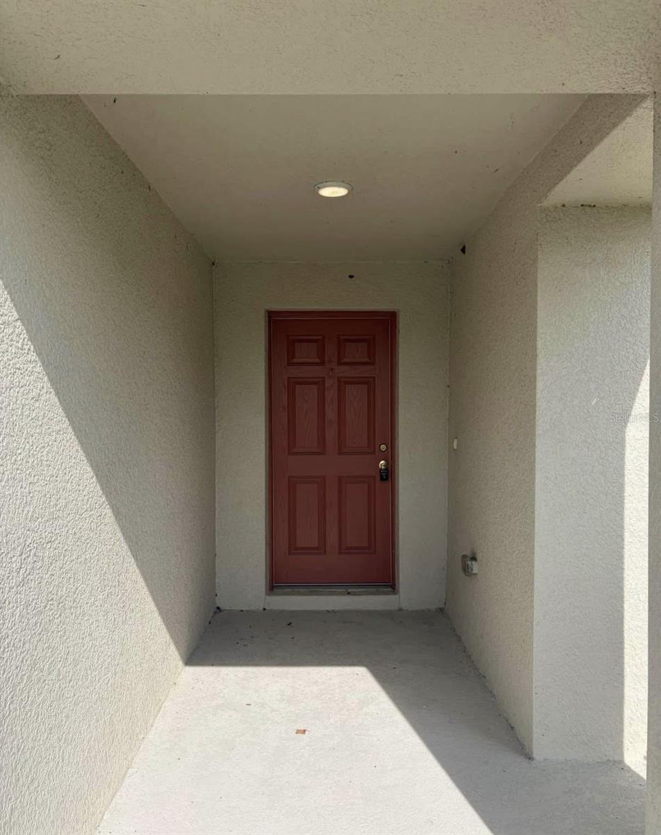 Home in LAKELAND, FL 33811 — photo 3