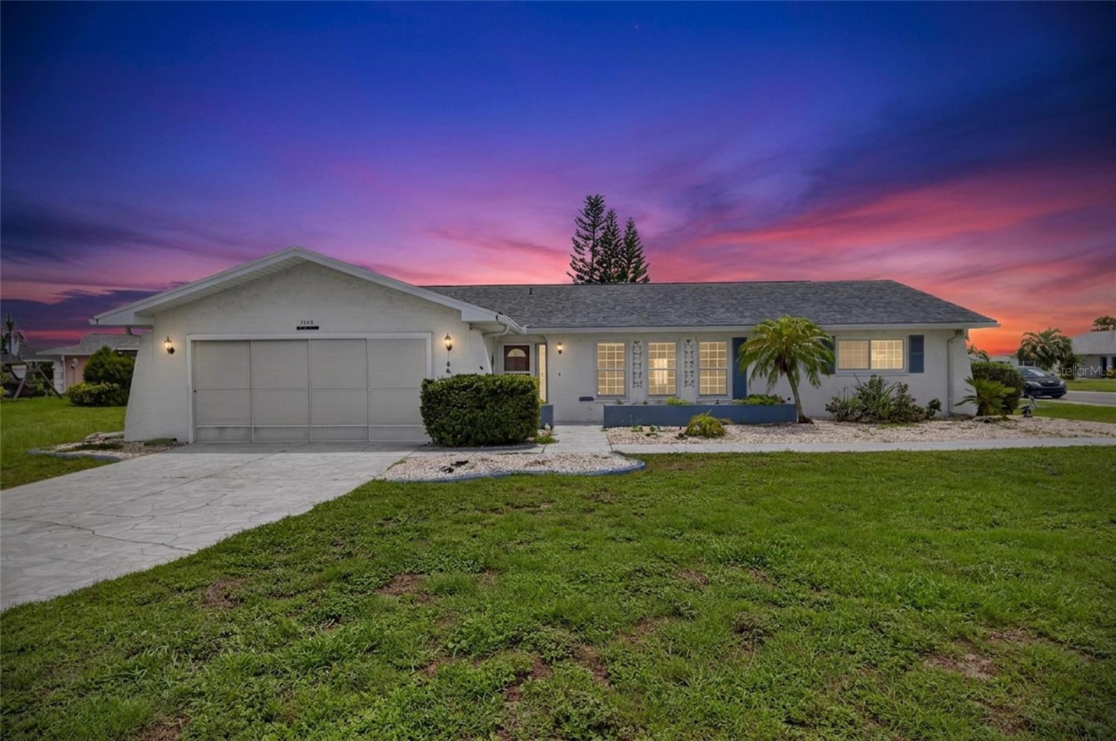1743 Coco Palm Circle — photo