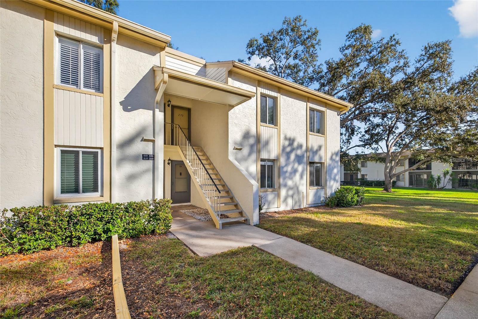 219 Palmetto Court 219 — photo