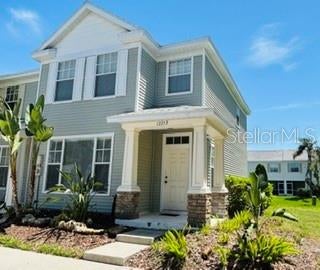 12253 Country White Circle — photo