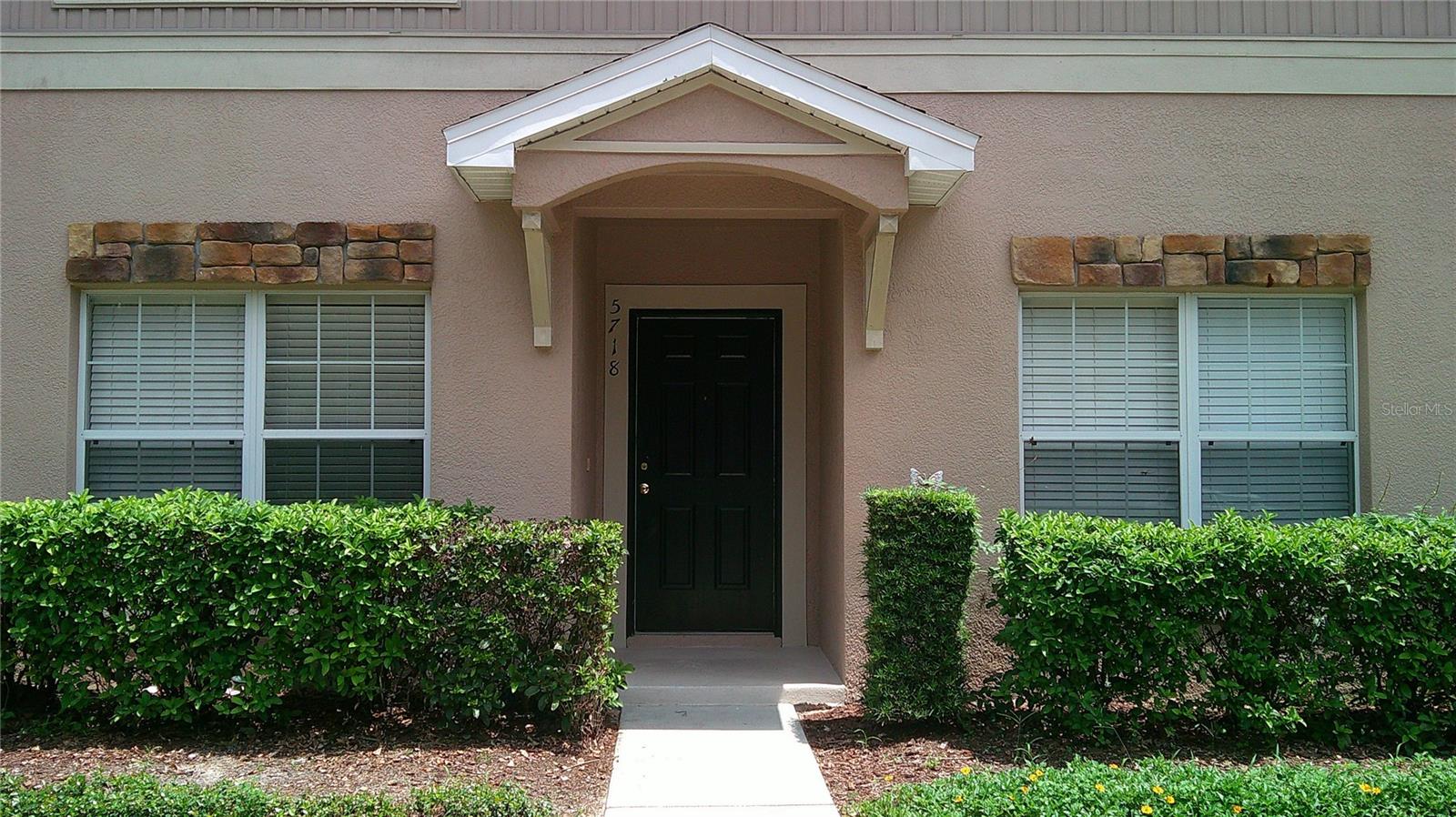 5718 Fishhawk Ridge Drive — photo
