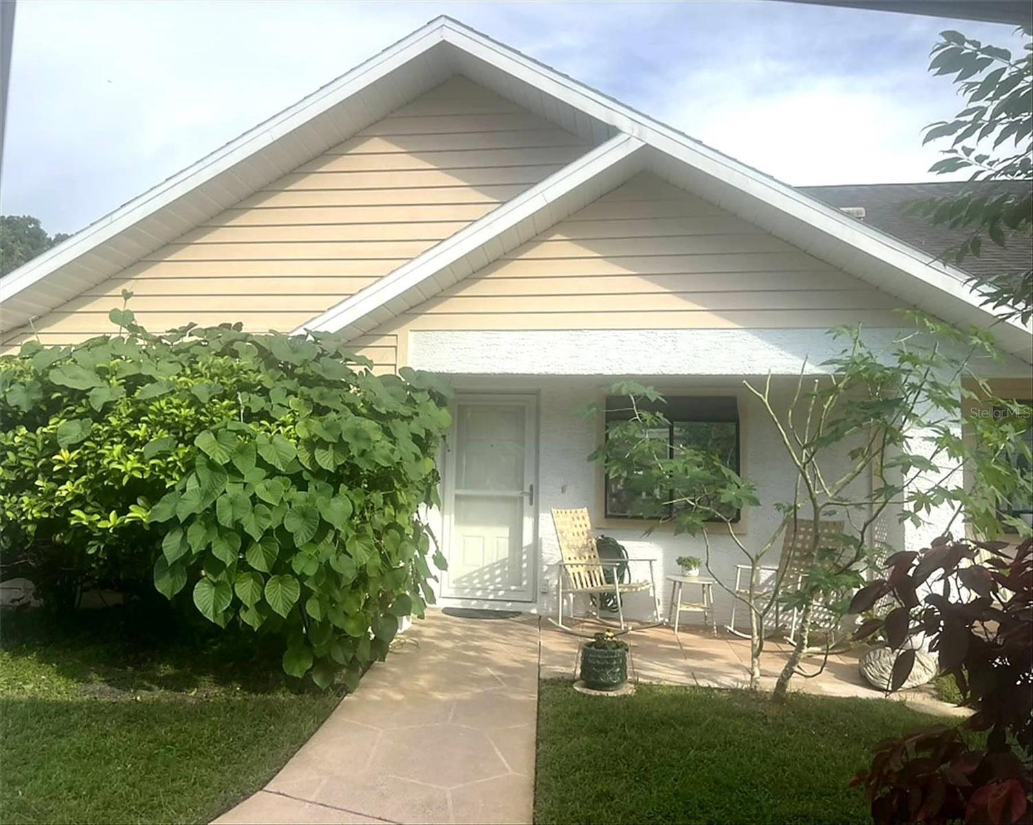 10706 Laquinta Drive — photo