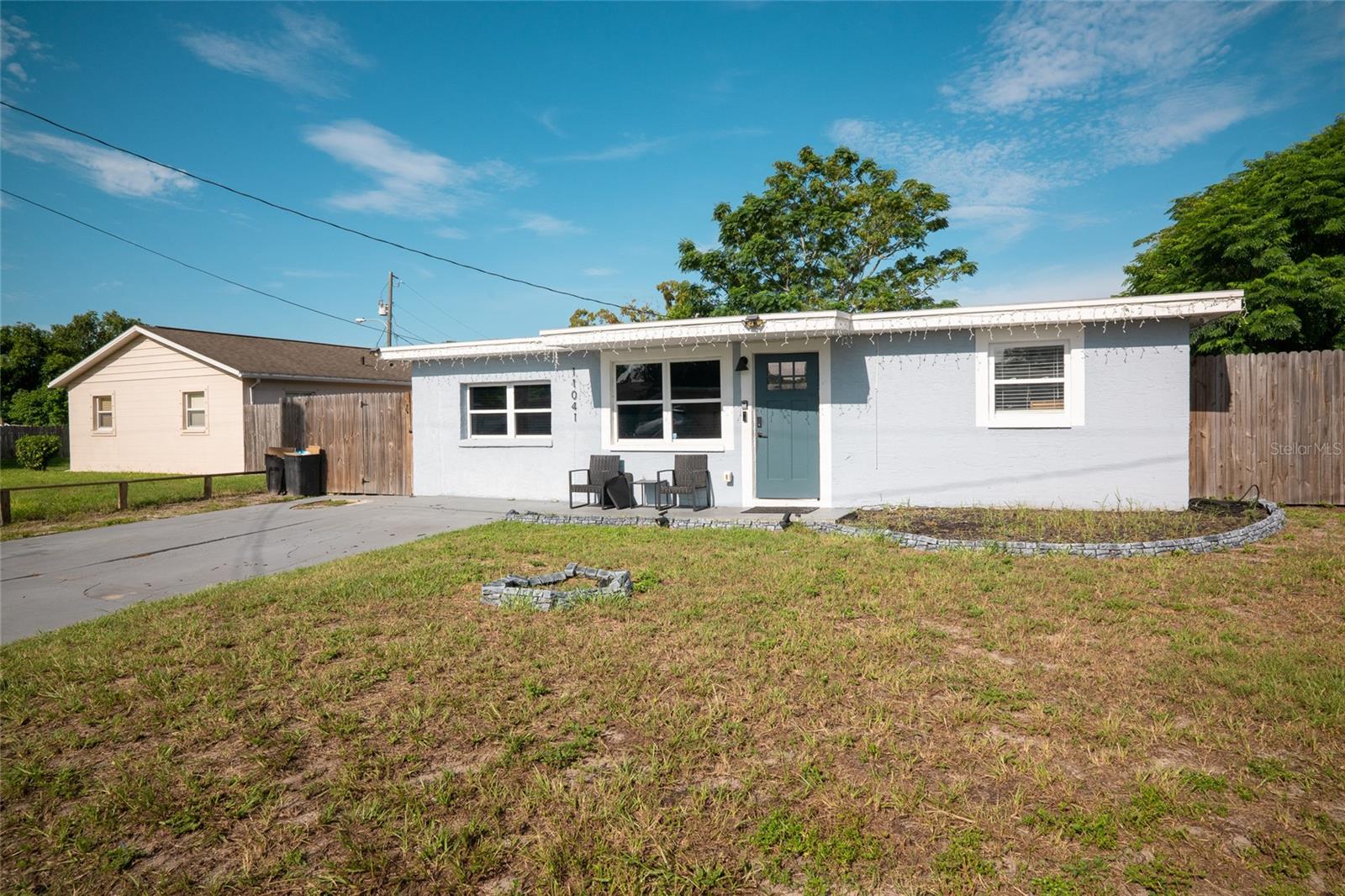 11041 Taft Drive — photo
