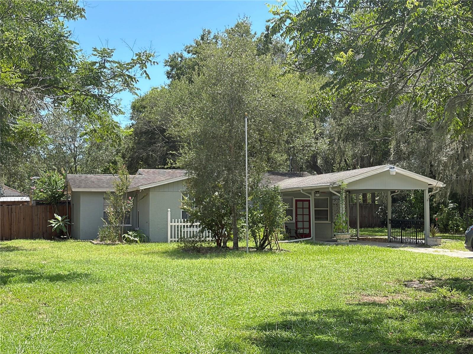 7806 Alafia Ridge Road — photo