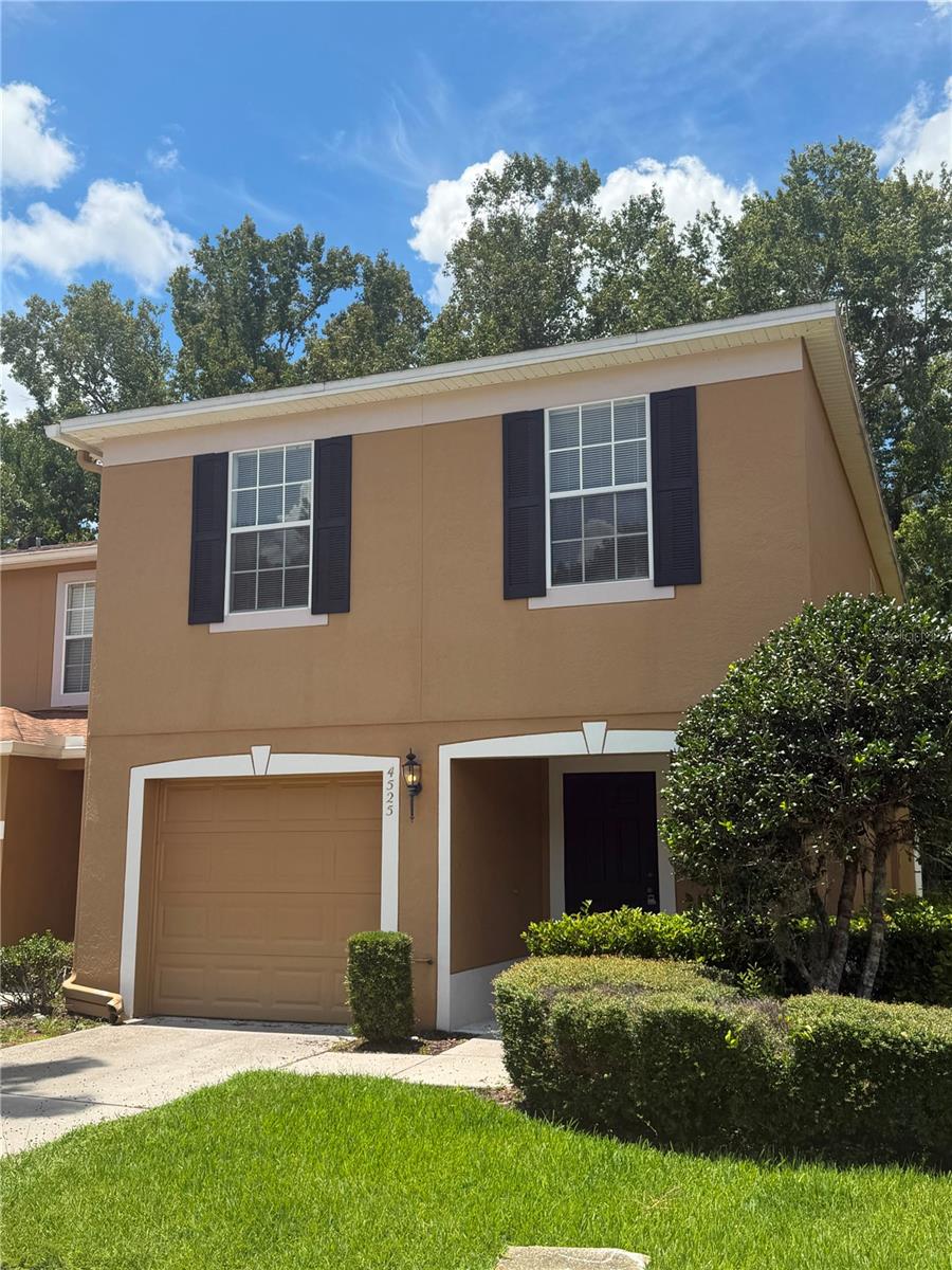 4525 Winding River Way — photo