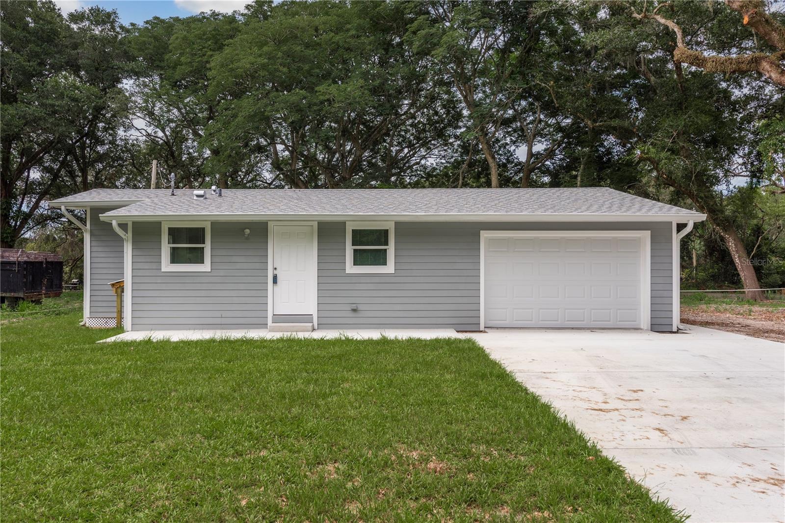 8120 Marchant Drive — photo