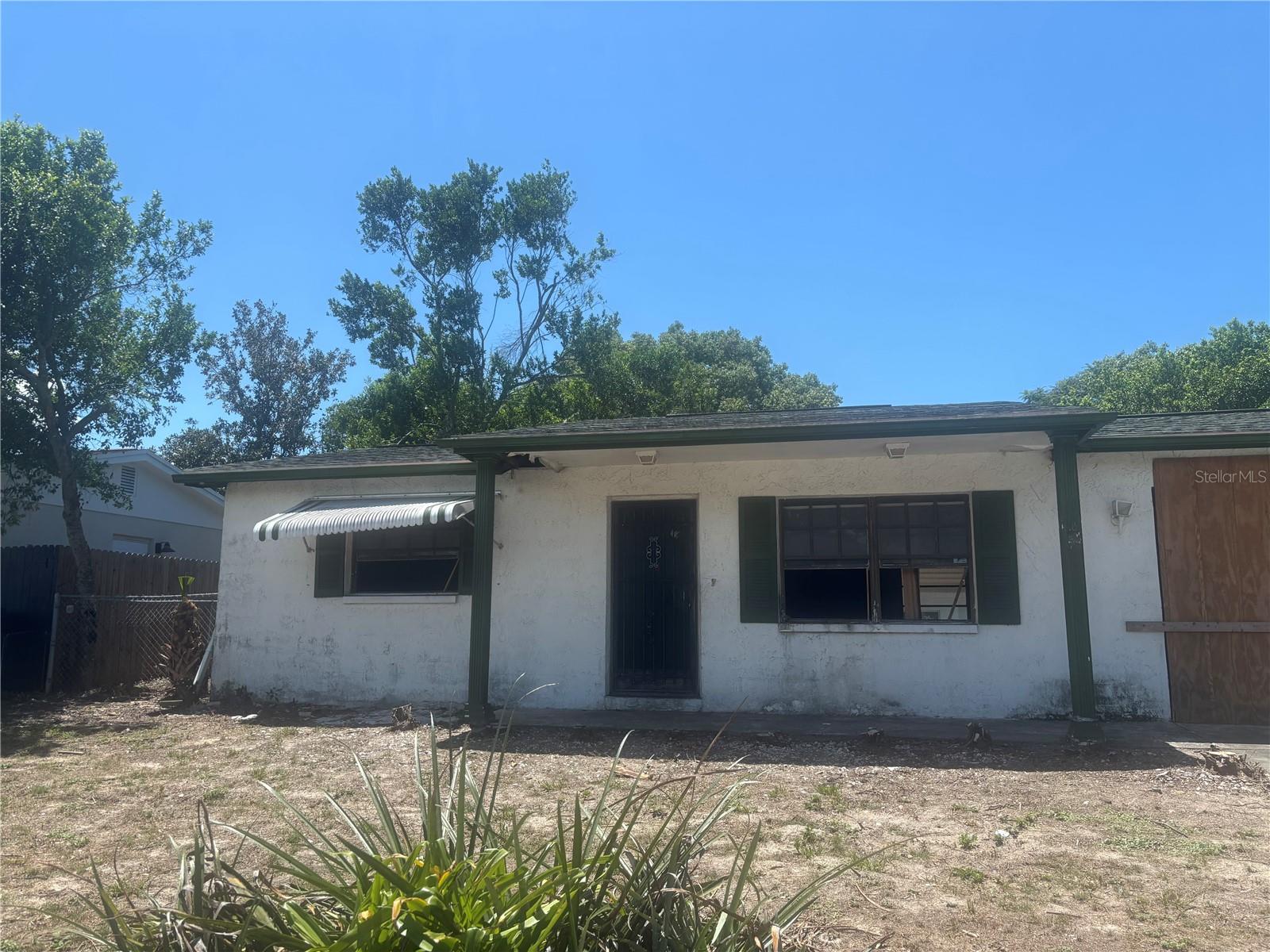 8648 Fox Hollow Drive — photo