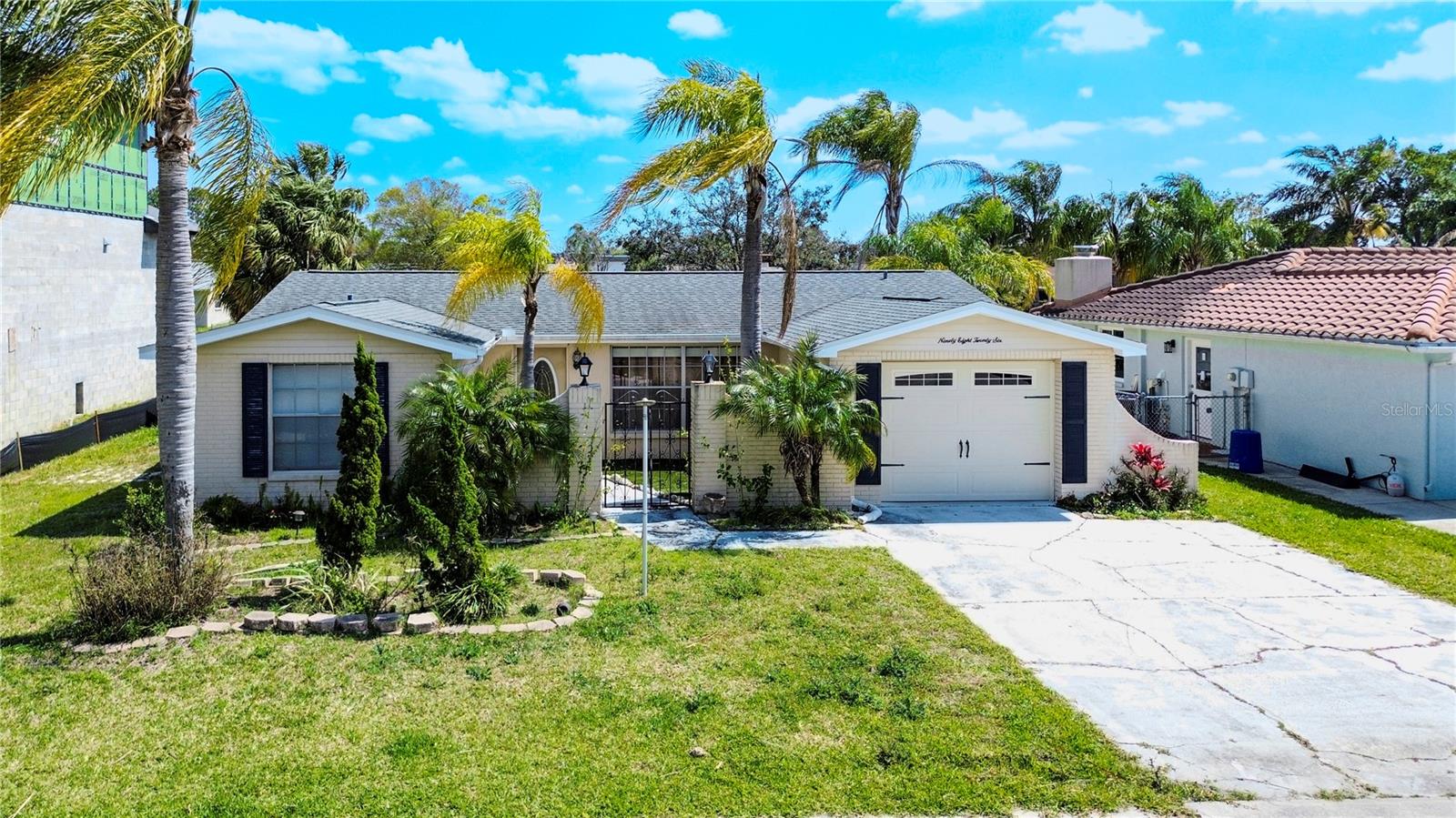 9826 Island Harbor Drive — photo