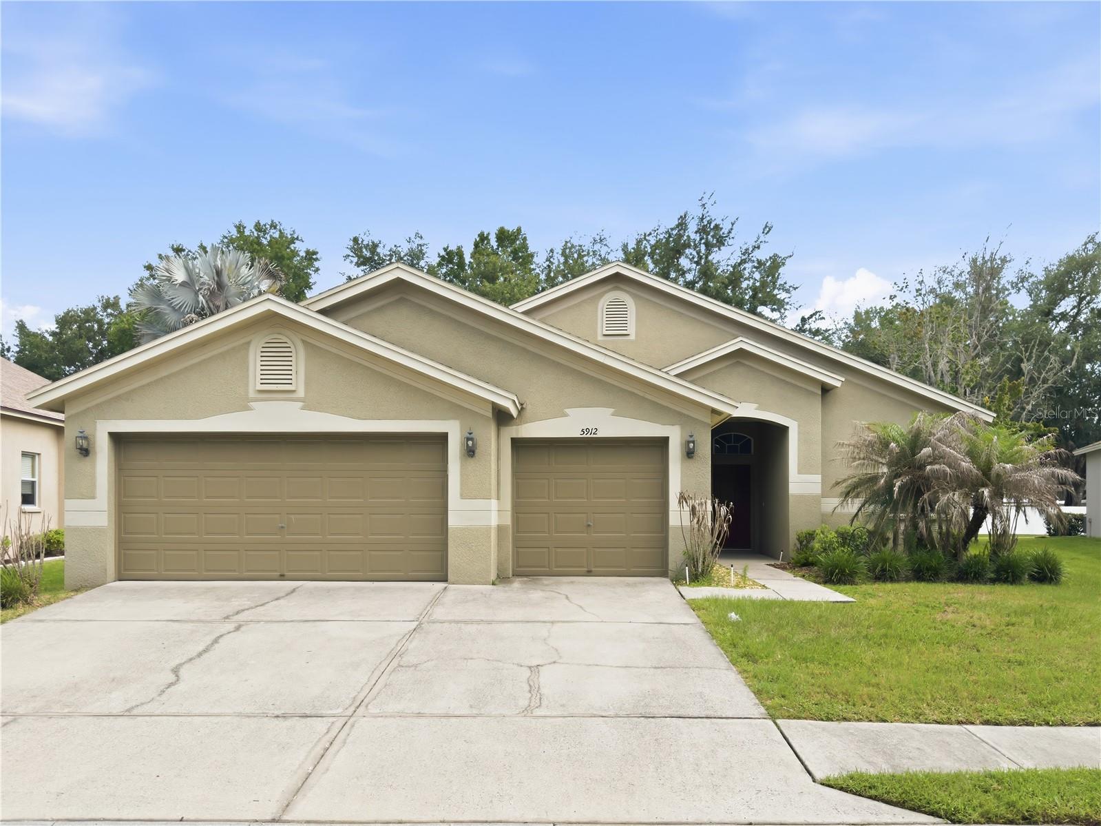 5912 Bramble Bush Court — photo