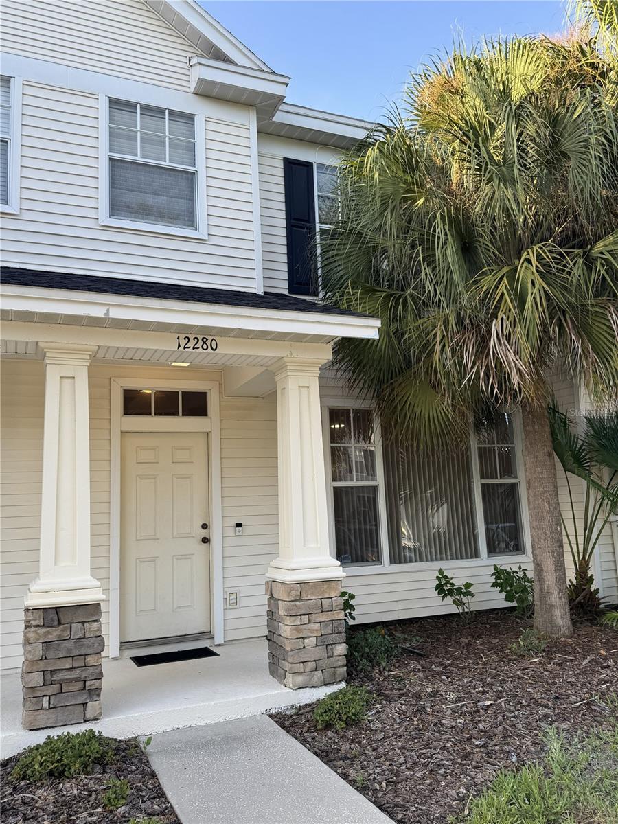 12280 Country White Circle — photo