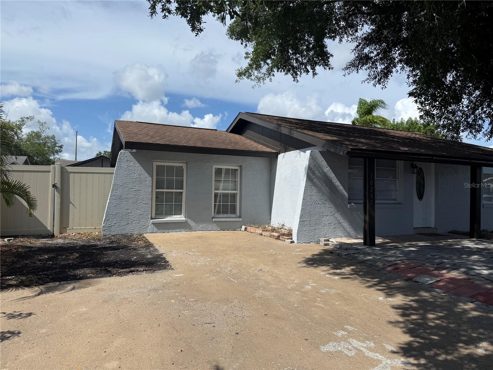 10205 Bellhurst Court — photo