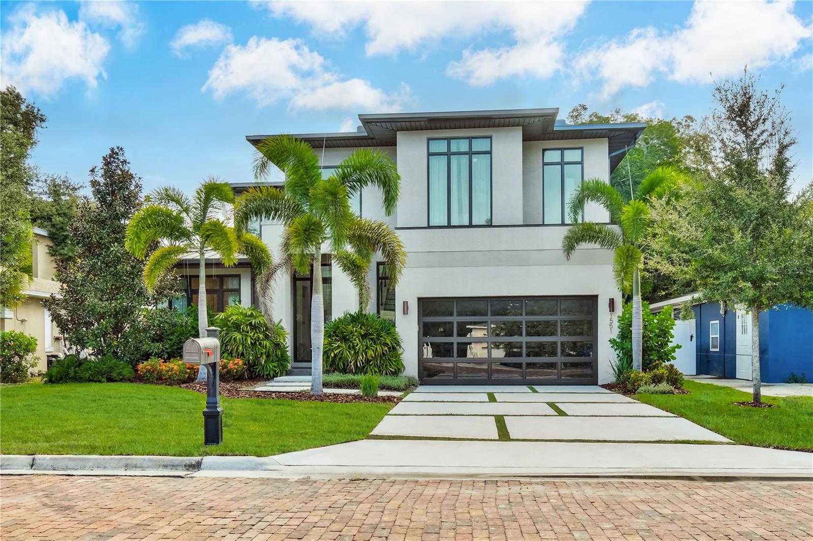 1551 Pasadena Drive — photo