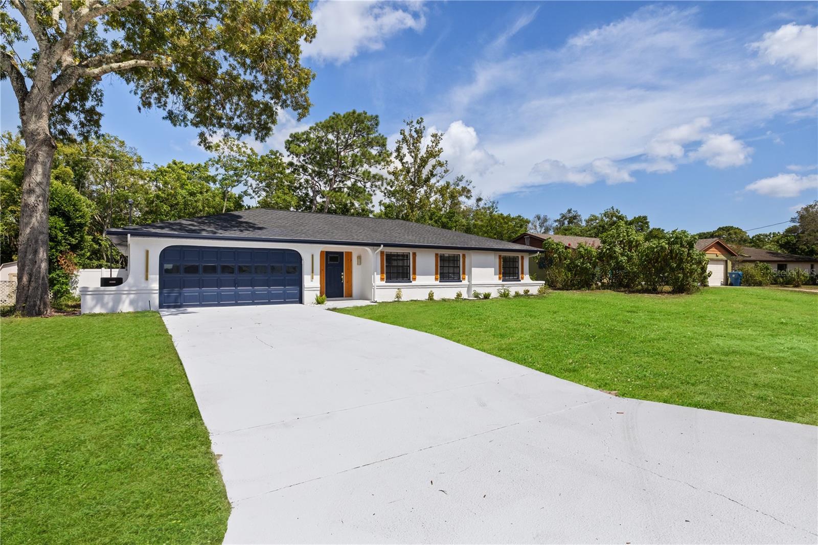 12018 Linden Drive — photo