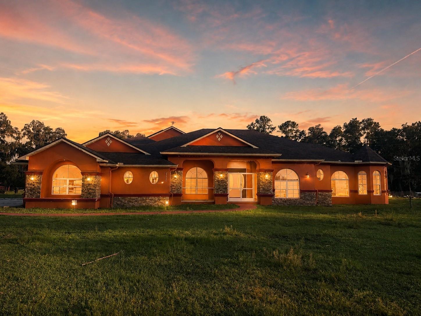 25406 Ladyhawk Lane — photo