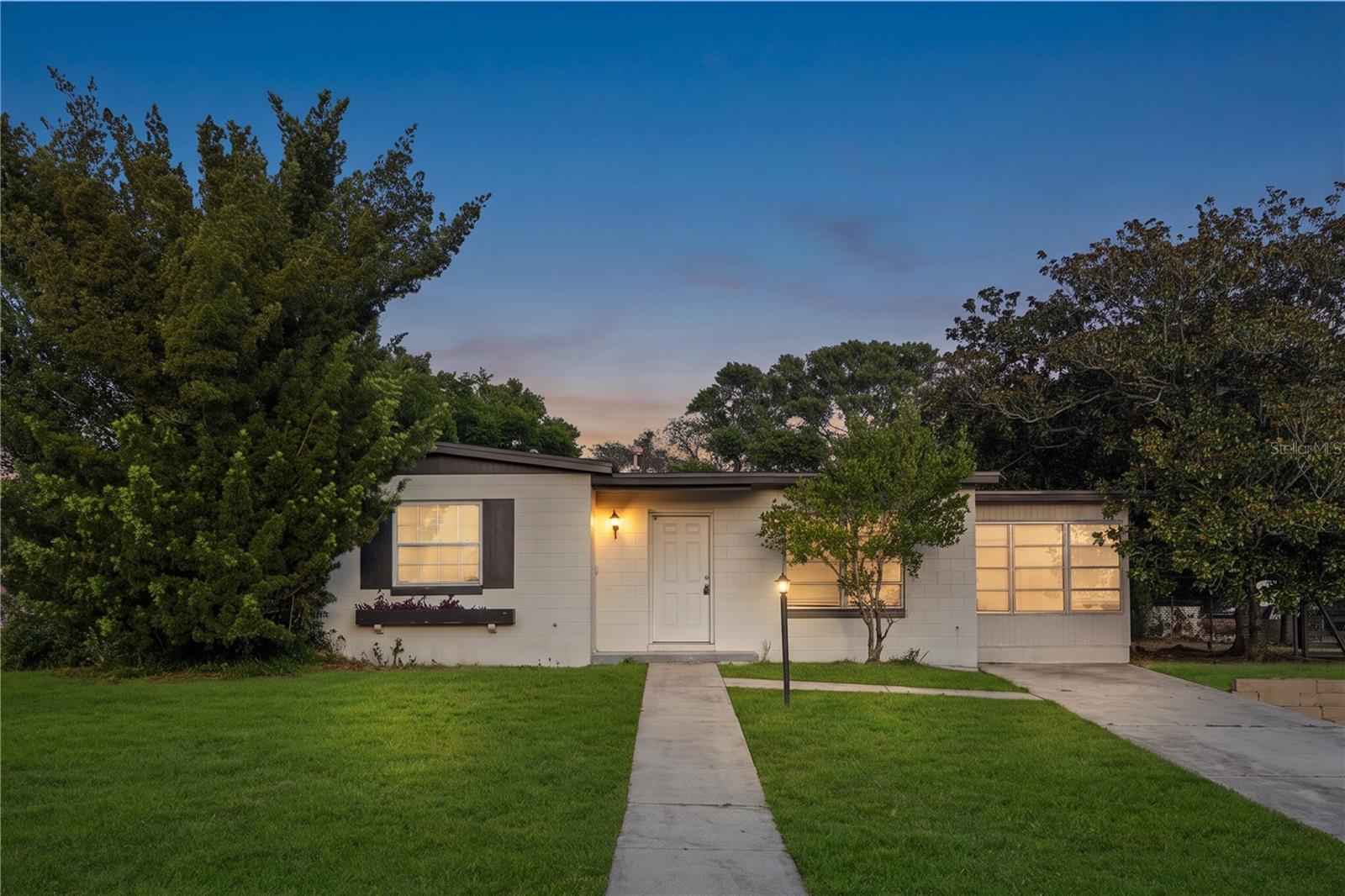 7045 Fireside Street — photo