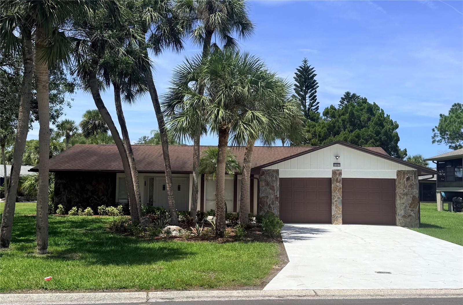 5507 Nimitz Road — photo