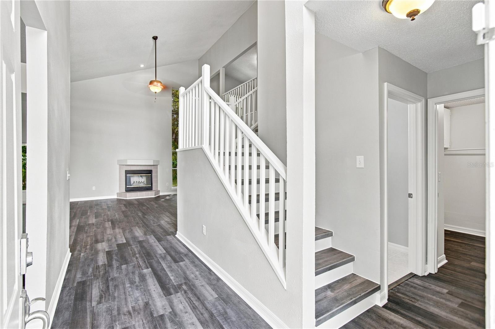 Home in RIVERVIEW, FL 33579 — photo 3