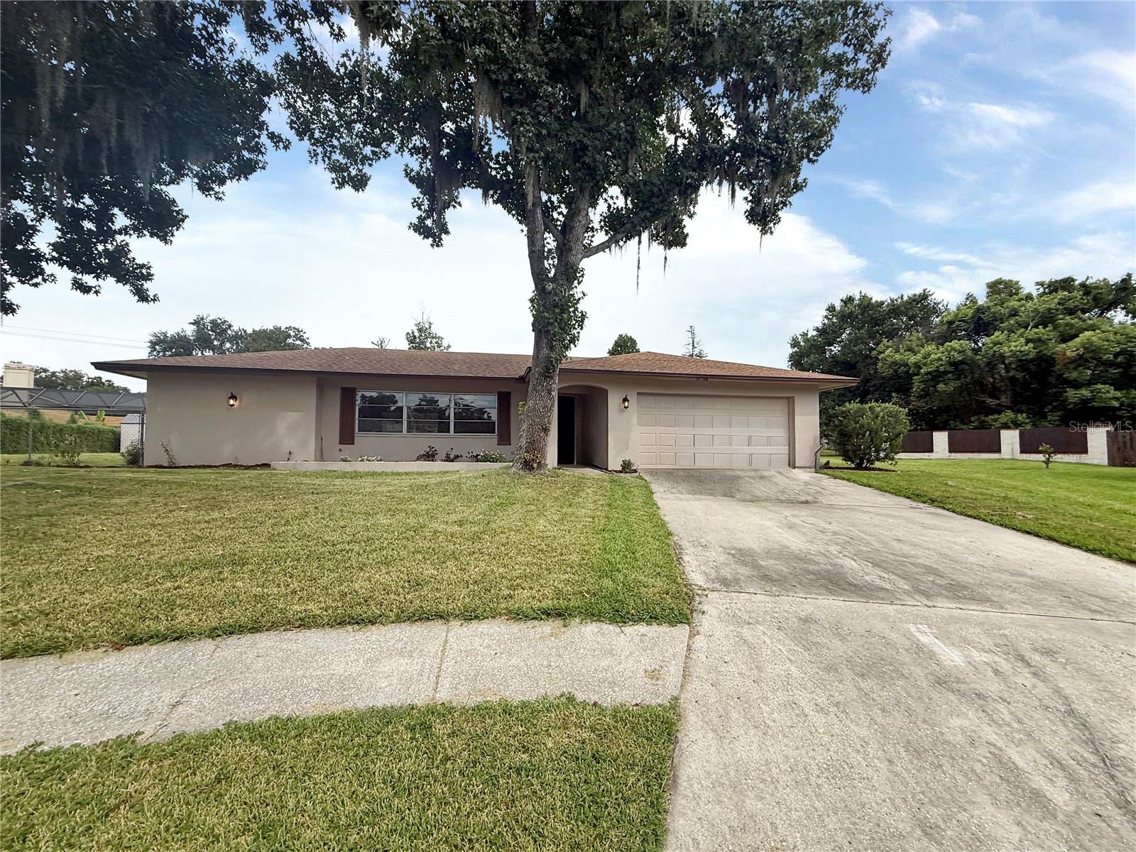 6234 Elm Square E — photo