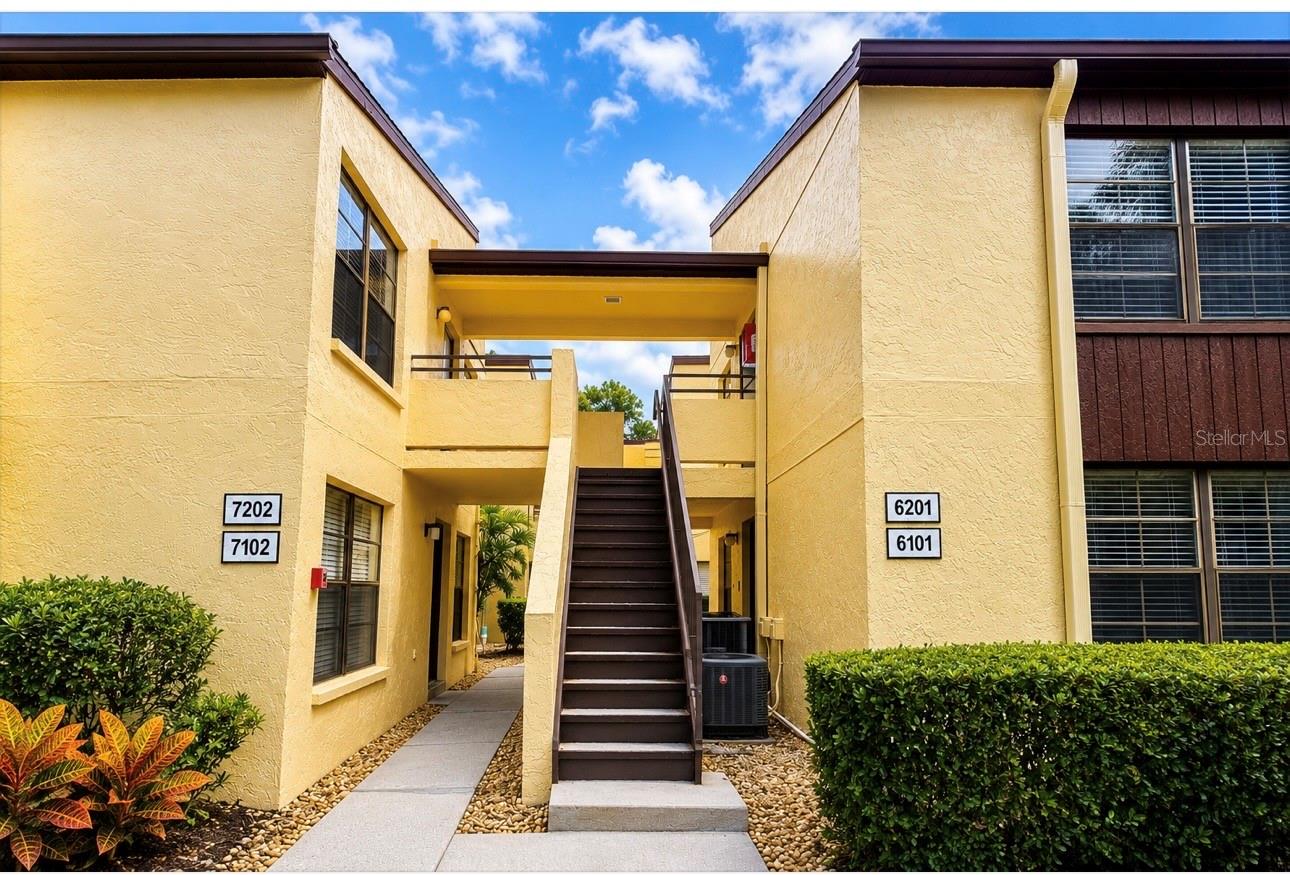 13608 S Village Drive 6201 — photo