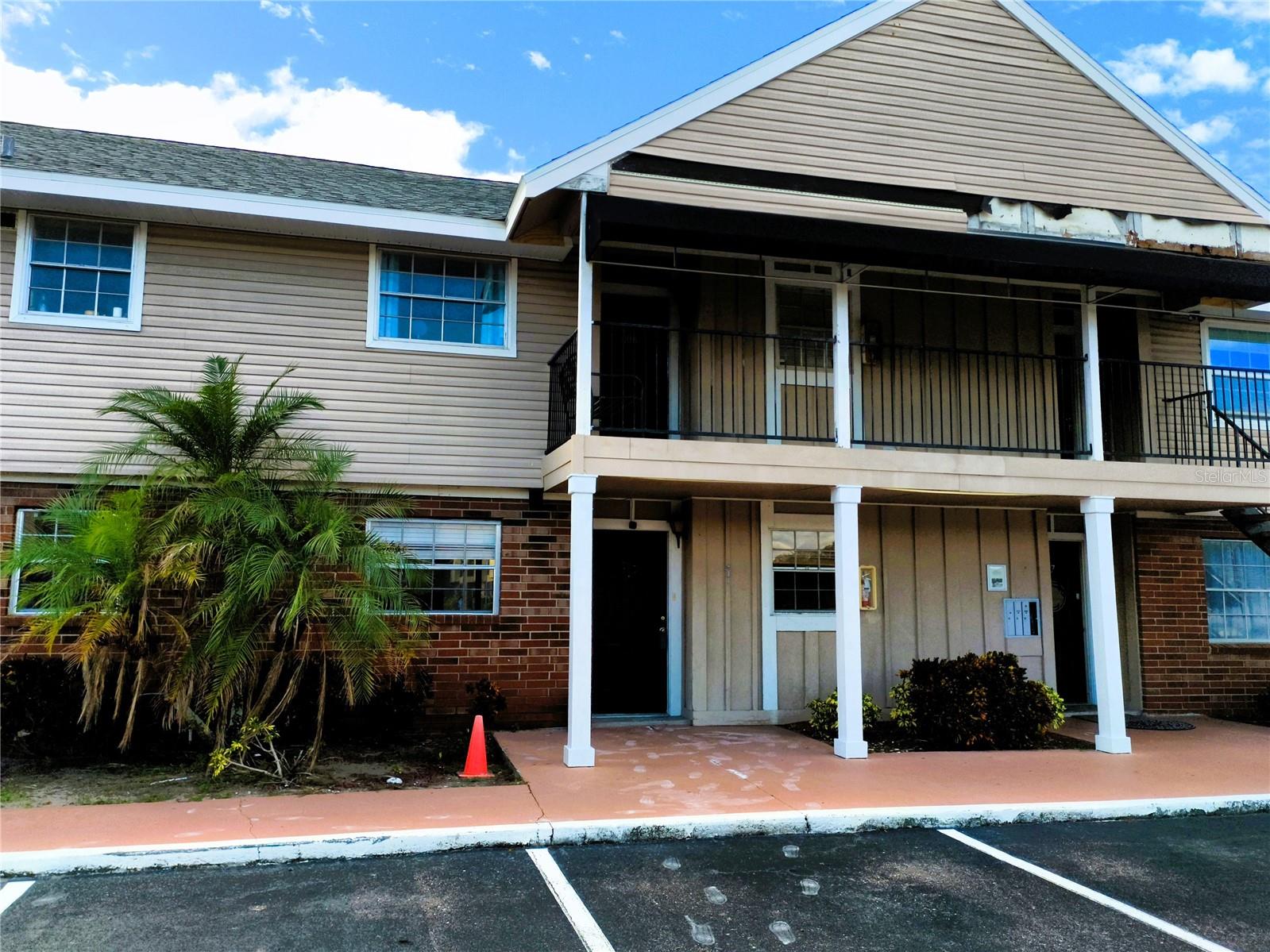 200 Country Club Drive 805 — photo