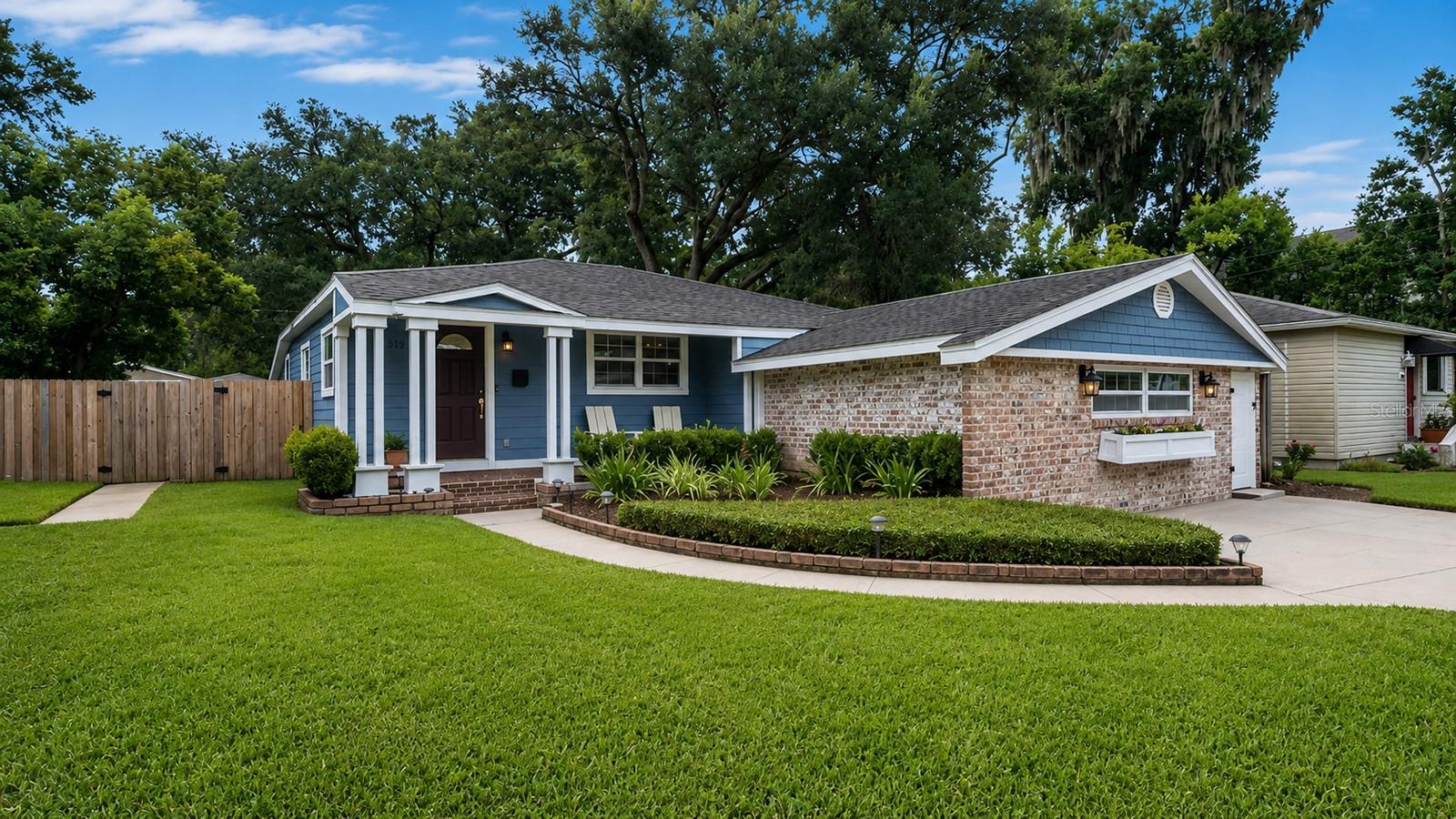 1819 Lake Sue Drive — photo