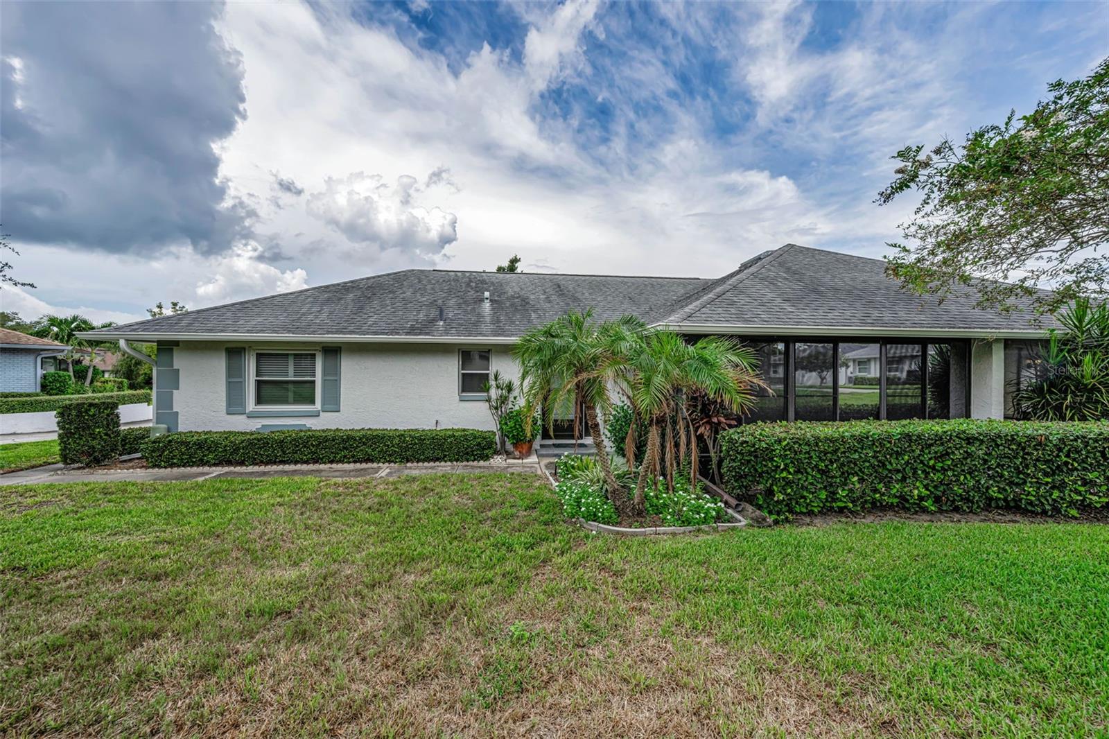 1251 Sutherland Court — photo