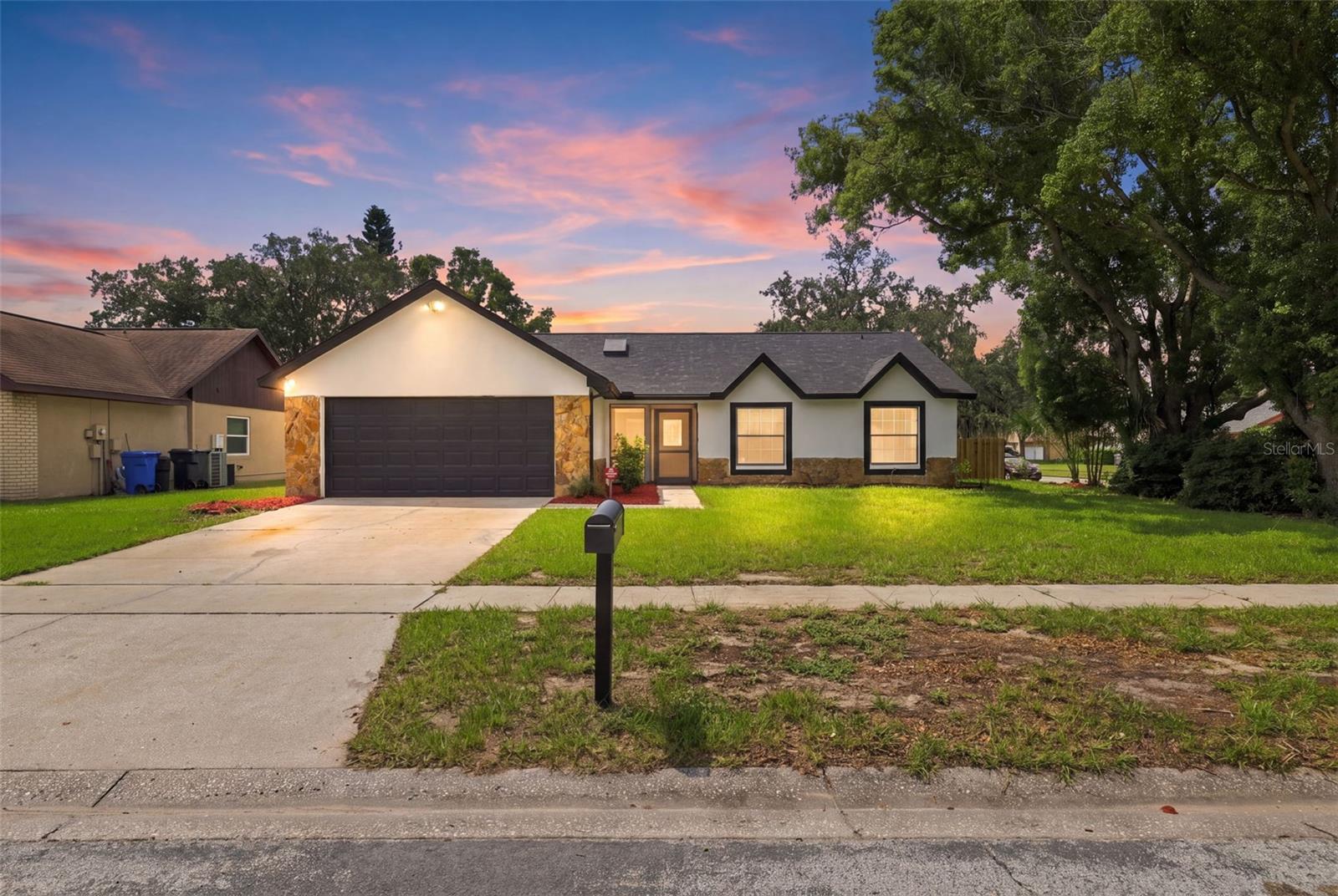 1607 Oak Arbor Lane — photo