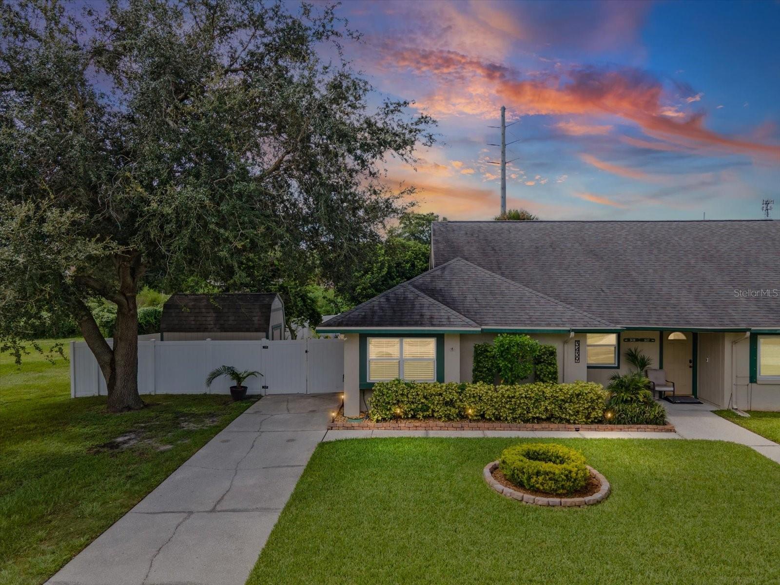 3439 Laurel Dale Drive — photo