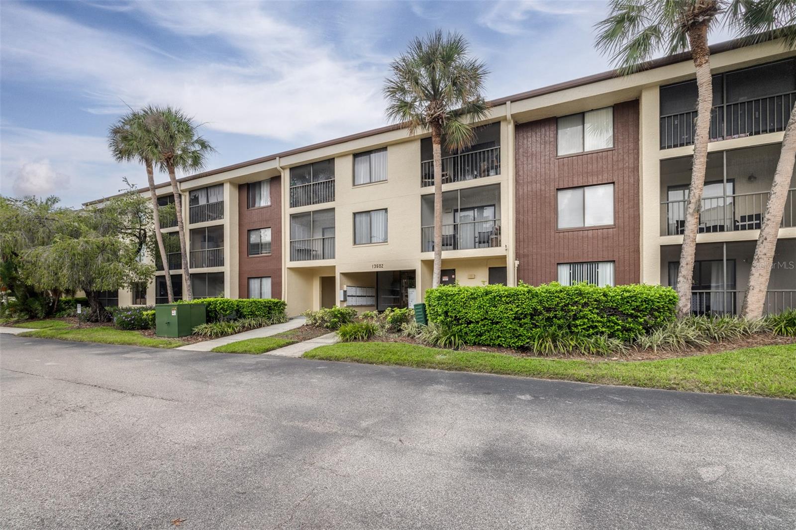 13602 S Village Drive 1107 — photo
