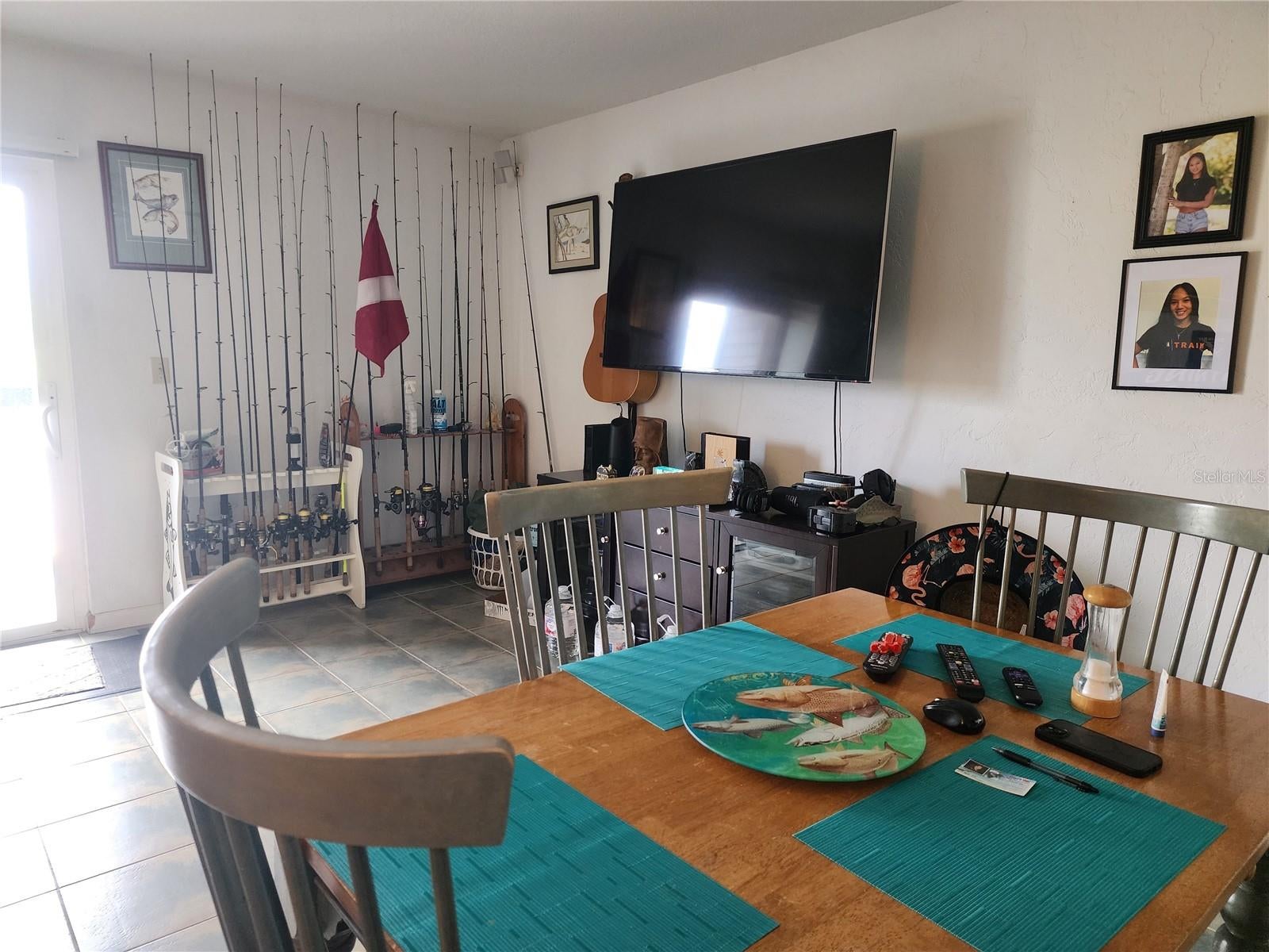 Home in TARPON SPRINGS, FL 34689 — photo 3