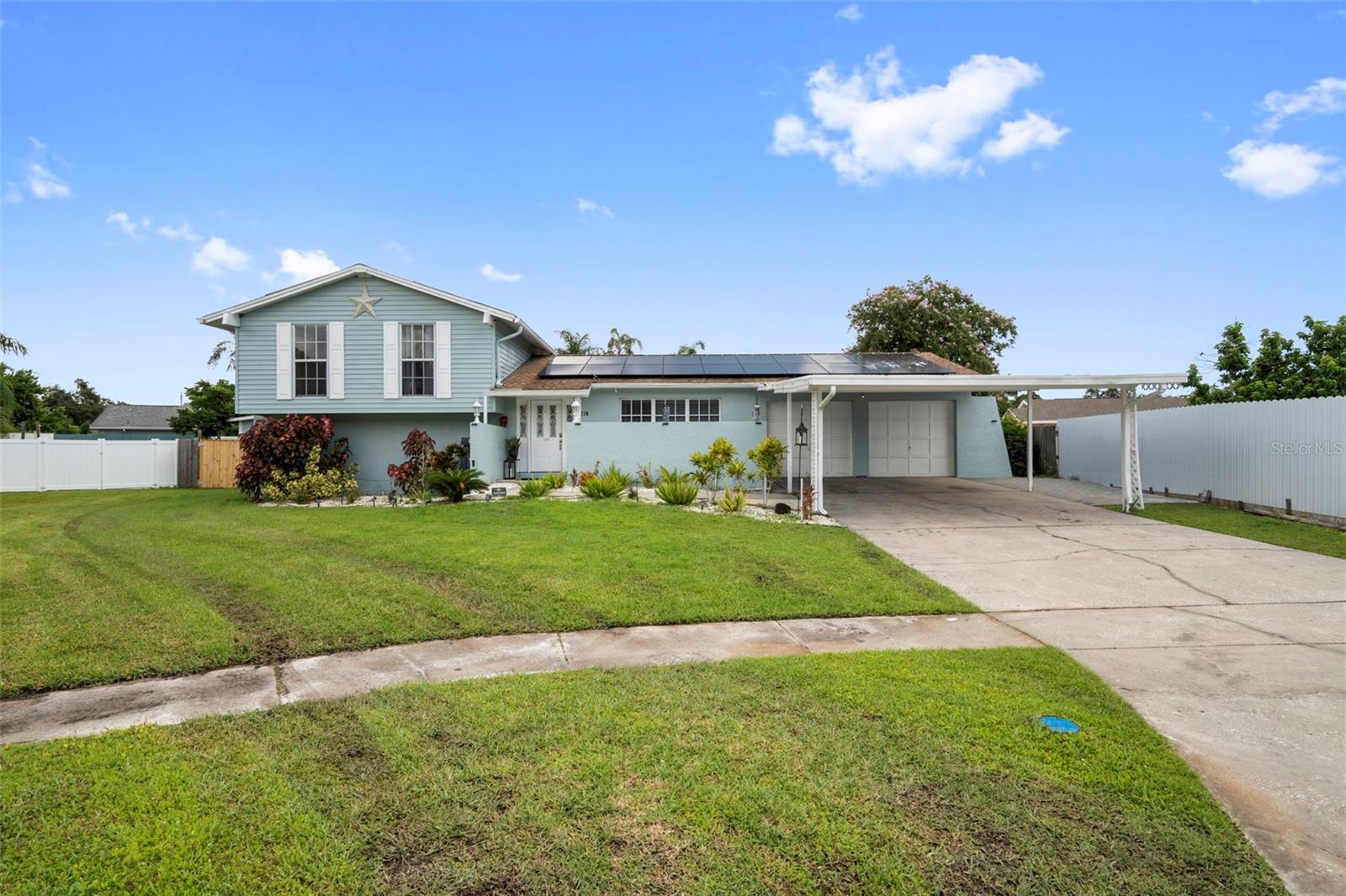 7103 Creekside Court — photo