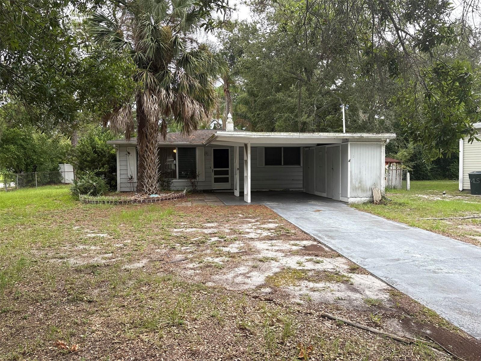 671 Dexter Drive — photo