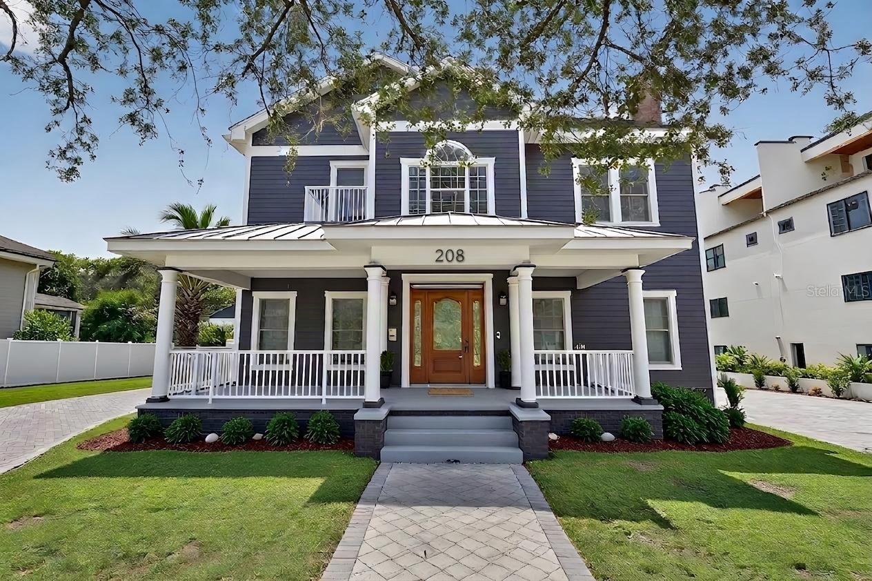208 W Ross Avenue — photo