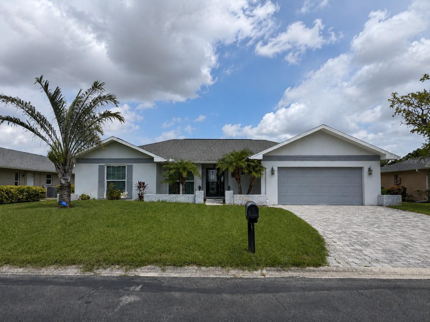 1009 Indian Hills Court — photo
