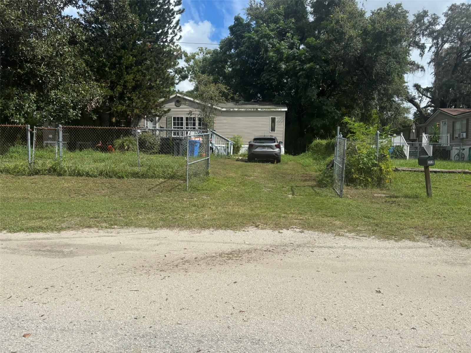 216 W Empire Drive — photo
