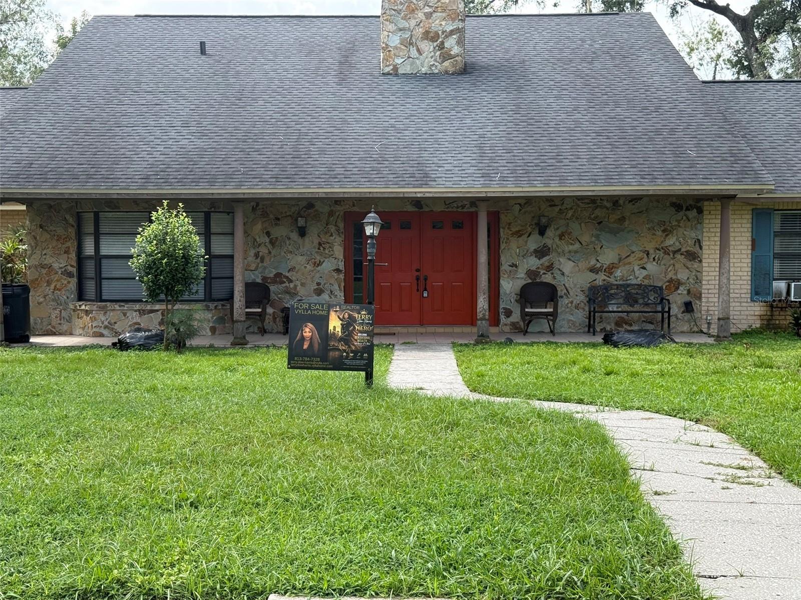 113 Locust Drive — photo