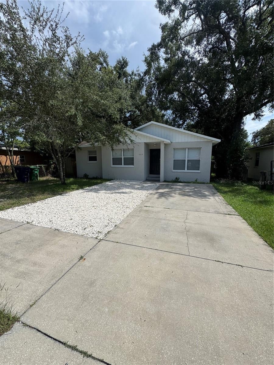 1013 E Eskimo Avenue — photo