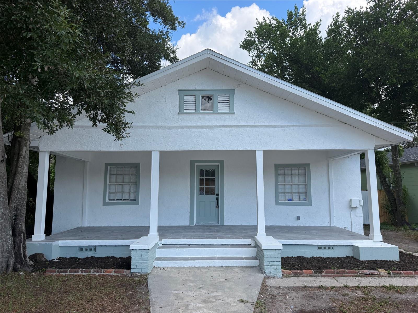 2604 E Lake Avenue — photo